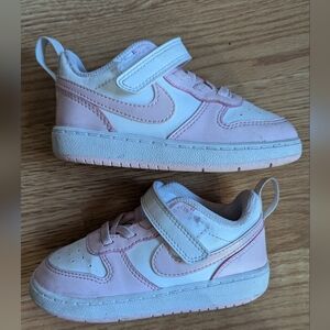 Girls Nike Sneakers little kid size 8